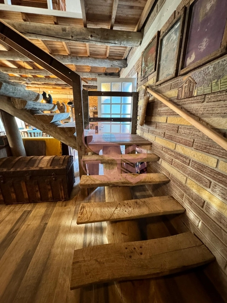 CASA RÚSTICA EM PEDRA E MADEIRA!: 10ª foto da galeria de imagens do imóvel