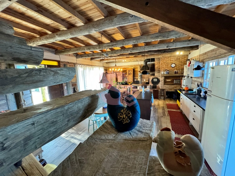 CASA RÚSTICA EM PEDRA E MADEIRA!: 41ª foto da galeria de imagens do imóvel