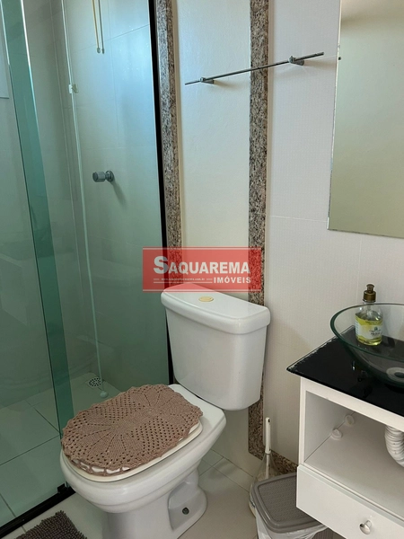 sobrado localizado a  duas quadras do mar: 13ª foto da galeria de imagens do imóvel