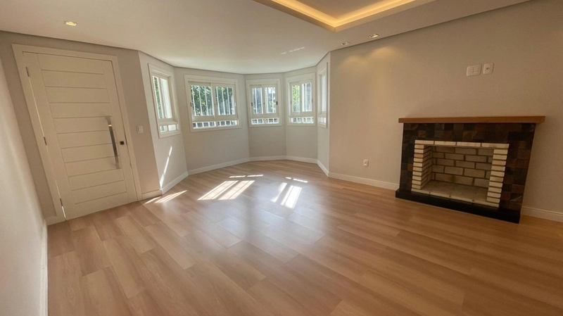 Casa 5 dormitórios a poucos metros Lago Negro - Gramado: 20ª foto da galeria de imagens do imóvel