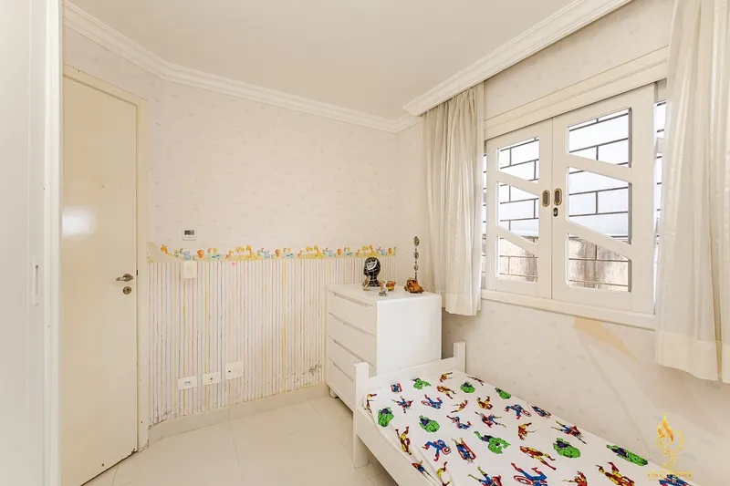 CASA EM COLOMBO: 28ª foto da galeria de imagens do imóvel