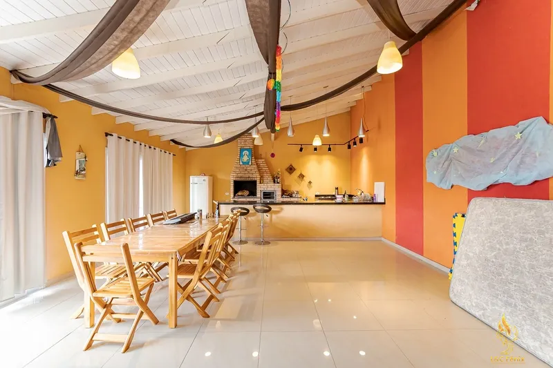 CASA EM COLOMBO: 44ª foto da galeria de imagens do imóvel