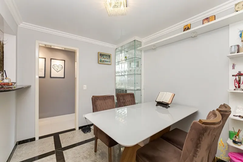 CASA EM COLOMBO: 33ª foto da galeria de imagens do imóvel