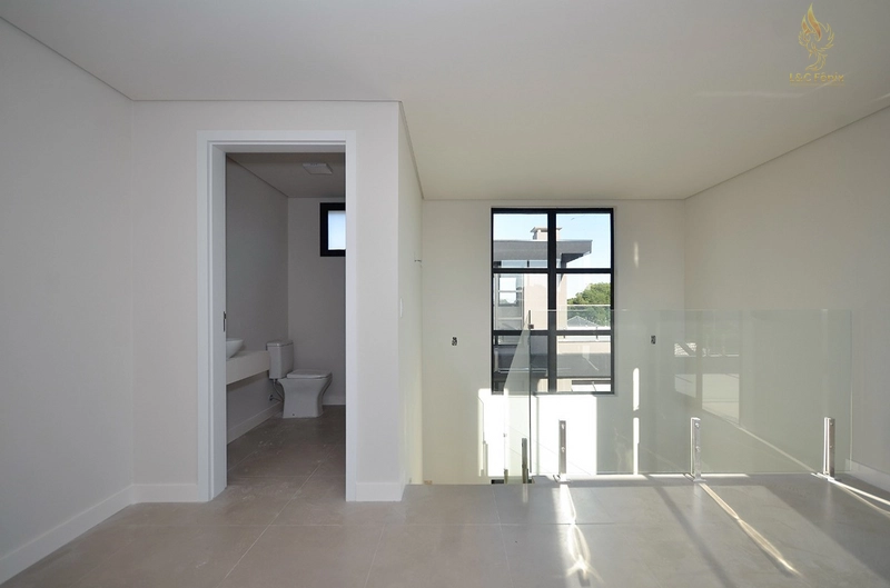 TRIPLEX MERCÊS: 9ª foto da galeria de imagens do imóvel