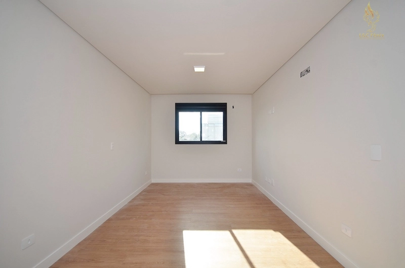 TRIPLEX MERCÊS: 7ª foto da galeria de imagens do imóvel