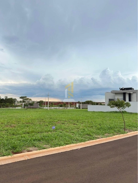 Terreno em condomínio excelente: 2ª foto da galeria de imagens do imóvel