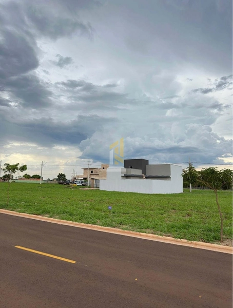 Terreno em condomínio excelente: 3ª foto da galeria de imagens do imóvel