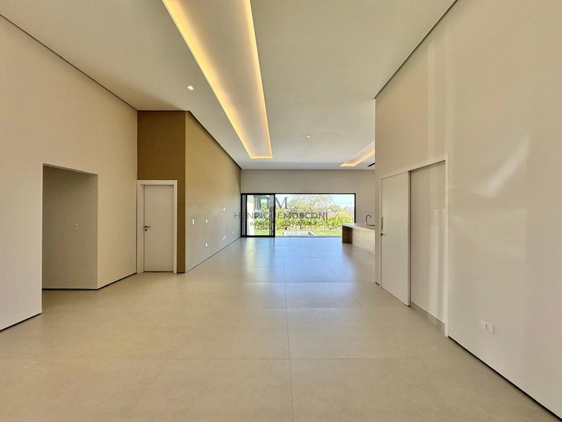 Linda casa térrea no Villagio do Engenho: 4ª foto da galeria de imagens do imóvel