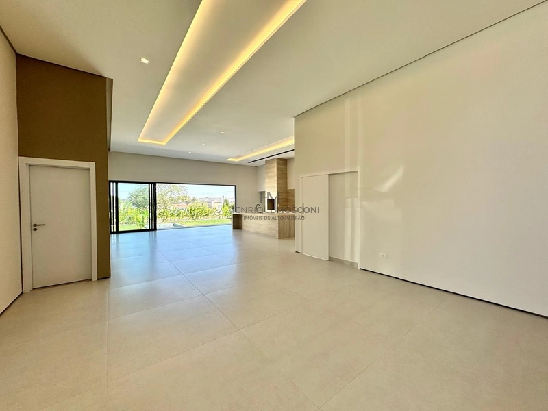 Linda casa térrea no Villagio do Engenho: 3ª foto da galeria de imagens do imóvel