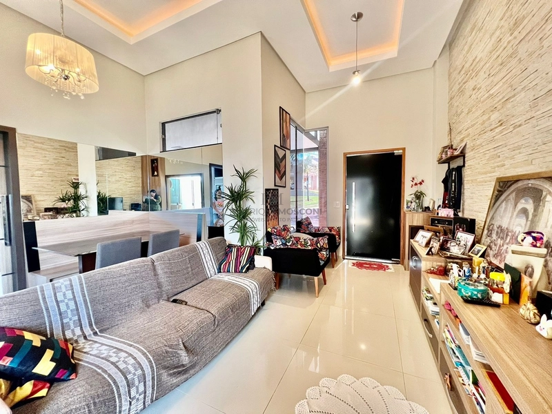 Casa térrea à venda no condominio Golden Hill: 2ª foto da galeria de imagens do imóvel