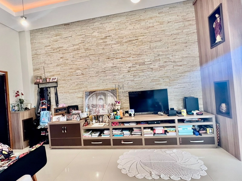 Casa térrea à venda no condominio Golden Hill: 3ª foto da galeria de imagens do imóvel