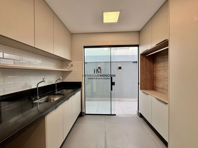 Linda casa á venda no Sun Lake: 5ª foto da galeria de imagens do imóvel