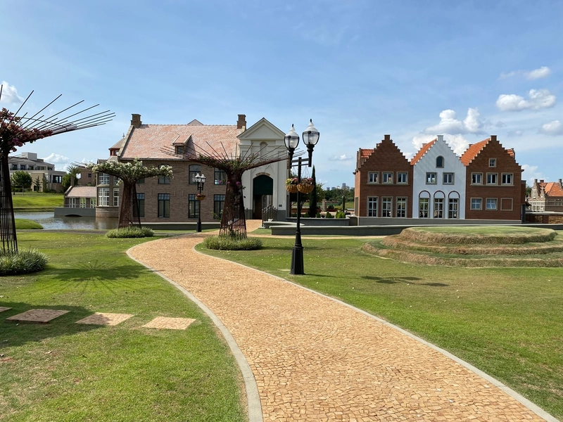 Terreno à venda The Euro Royal: 3ª foto da galeria de imagens do imóvel