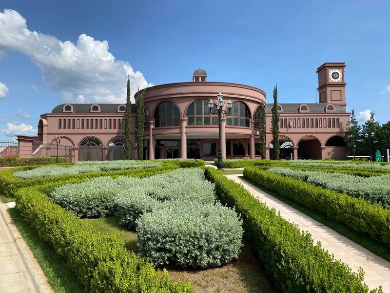 Terreno à venda The Euro Royal: 1ª foto da galeria de imagens do imóvel