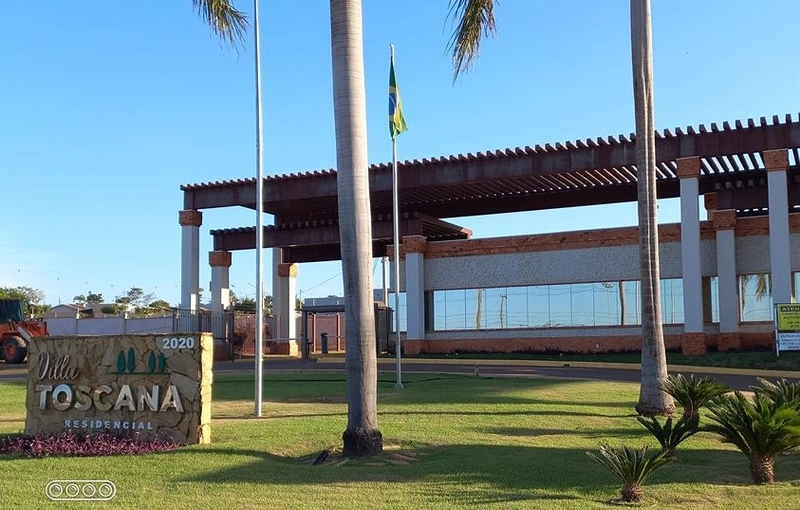 Terreno Villa Toscana parte alta: 1ª foto da galeria de imagens do imóvel