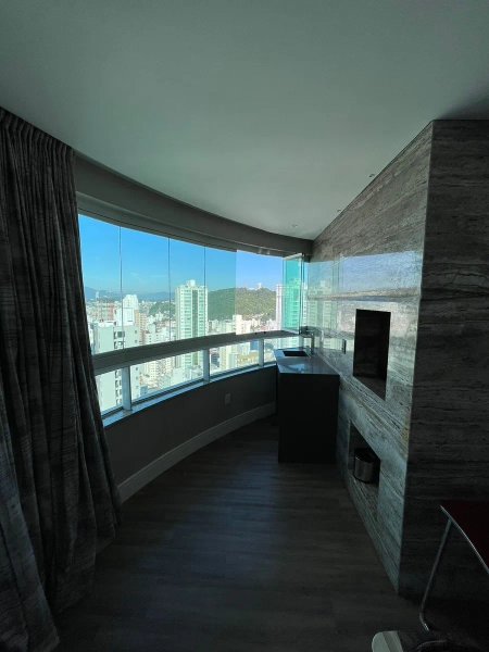 Apartamento mobiliado no Ed. Torre D'' Napoli Rezidenze em Balneário: 3ª foto da galeria de imagens do imóvel