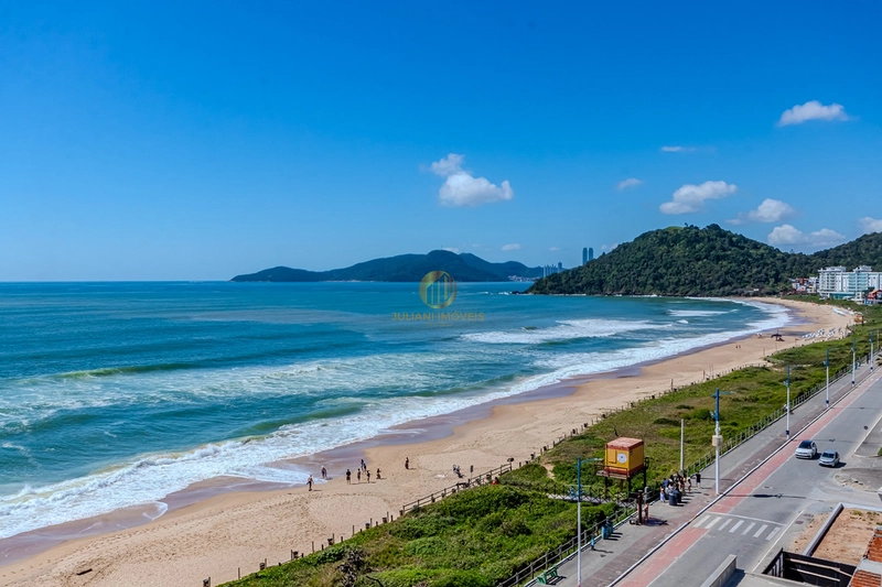 Cobertura frente mar no Tirreno Rezidensiale na Praia Brava: 14ª foto da galeria de imagens do imóvel