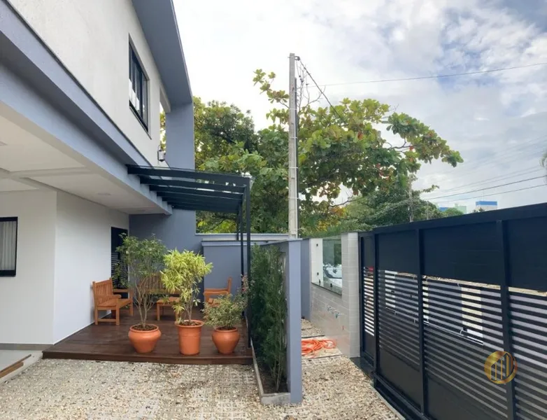 Casa  em Bombinhas: 13ª foto da galeria de imagens do imóvel
