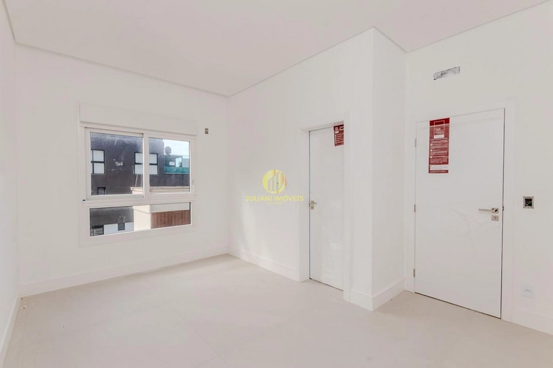 Apartamento com 3 suítes na Praia dos Amores: 8ª foto da galeria de imagens do imóvel