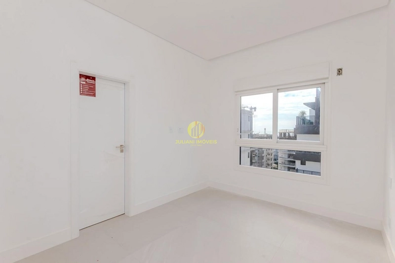 Apartamento com 3 suítes na Praia dos Amores: 13ª foto da galeria de imagens do imóvel