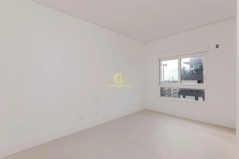 Apartamento com 3 suítes na Praia dos Amores: 11ª foto da galeria de imagens do imóvel