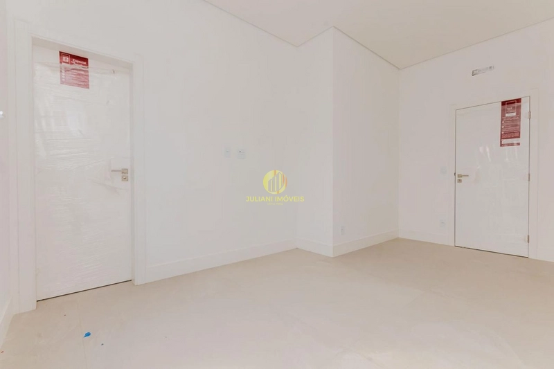 Apartamento com 3 suítes na Praia dos Amores: 14ª foto da galeria de imagens do imóvel