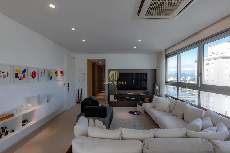Apartamento frente mar no Apogee em Balneário Camboriú: 8ª foto da galeria de imagens do imóvel