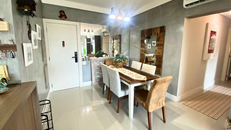 Apartamento no Ed. Porto Madeiro na Praia Brava: 1ª foto da galeria de imagens do imóvel