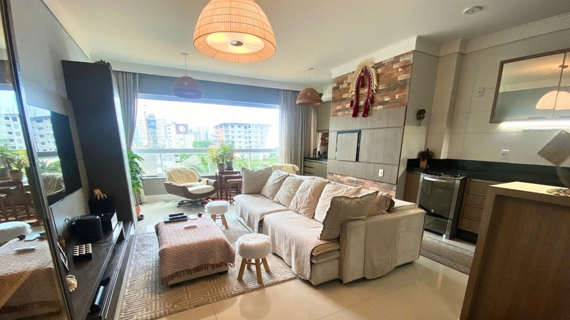 Apartamento no Ed. Porto Madeiro na Praia Brava: 6ª foto da galeria de imagens do imóvel