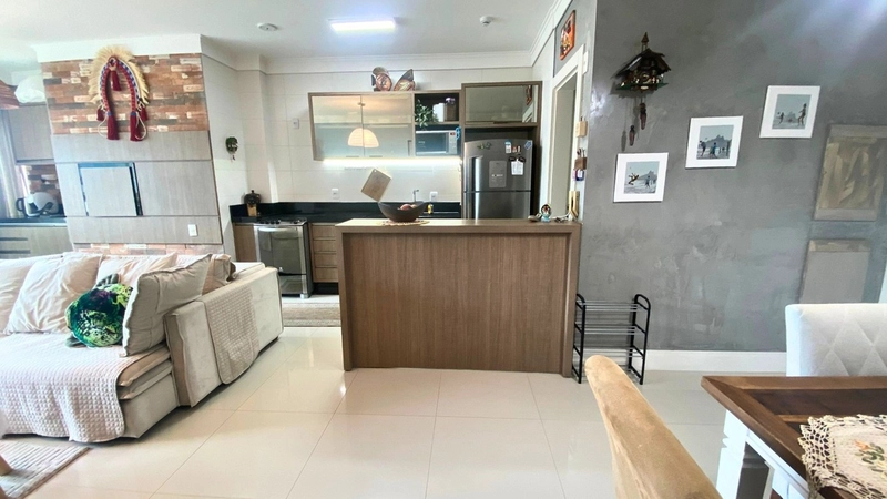 Apartamento no Ed. Porto Madeiro na Praia Brava: 7ª foto da galeria de imagens do imóvel