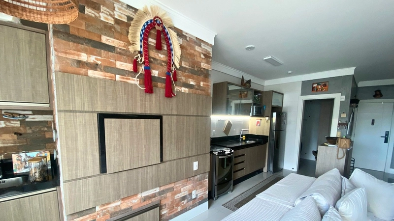 Apartamento no Ed. Porto Madeiro na Praia Brava: 4ª foto da galeria de imagens do imóvel