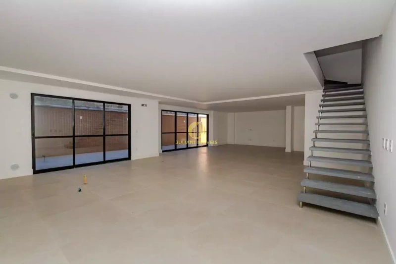 Apartamento Garden Duplex na Cabeçudas: 1ª foto da galeria de imagens do imóvel