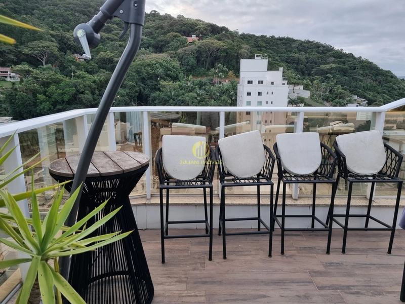 Cobertura no Atmos Beach em Itajaí: 1ª foto da galeria de imagens do imóvel