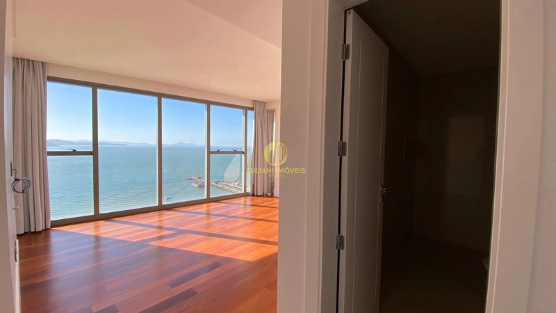 Apartamento no Ed. Pharos em Balneário Camboriú: 32ª foto da galeria de imagens do imóvel