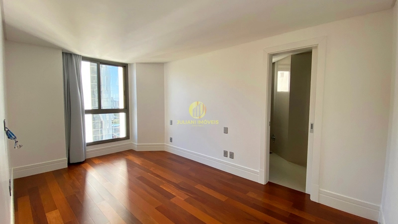 Apartamento no Ed. Pharos em Balneário Camboriú: 21ª foto da galeria de imagens do imóvel