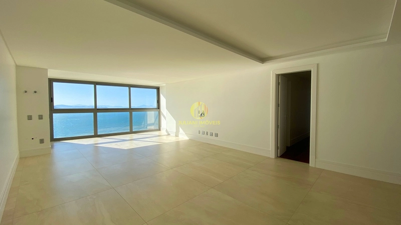 Apartamento no Ed. Pharos em Balneário Camboriú: 2ª foto da galeria de imagens do imóvel
