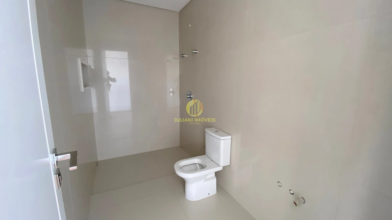 Apartamento no Ed. Pharos em Balneário Camboriú: 9ª foto da galeria de imagens do imóvel