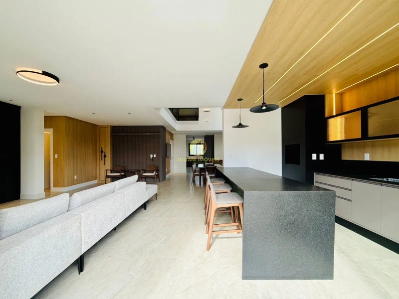 Casa no Condomínio Haras do Rio do Ouro na Praia Brava: 7ª foto da galeria de imagens do imóvel
