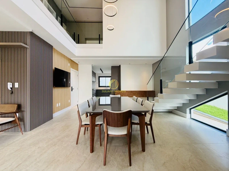Casa no Condomínio Haras do Rio do Ouro na Praia Brava: 6ª foto da galeria de imagens do imóvel