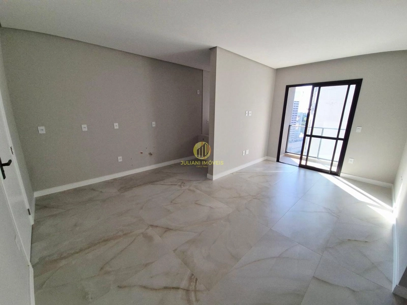 Apartamento no Ed. Manu Bay na Praia Brava: 1ª foto da galeria de imagens do imóvel