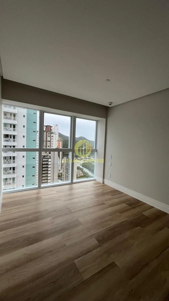 Apartamento no Edifício One Tower: 12ª foto da galeria de imagens do imóvel