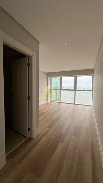 Apartamento no Edifício One Tower: 18ª foto da galeria de imagens do imóvel