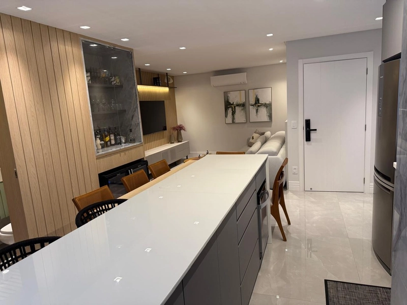 Apartamento no Ed. Brava Center Residence a 60m da praia: 4ª foto da galeria de imagens do imóvel