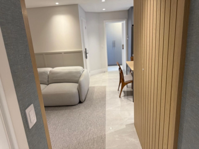 Apartamento no Ed. Brava Center Residence a 60m da praia: 1ª foto da galeria de imagens do imóvel