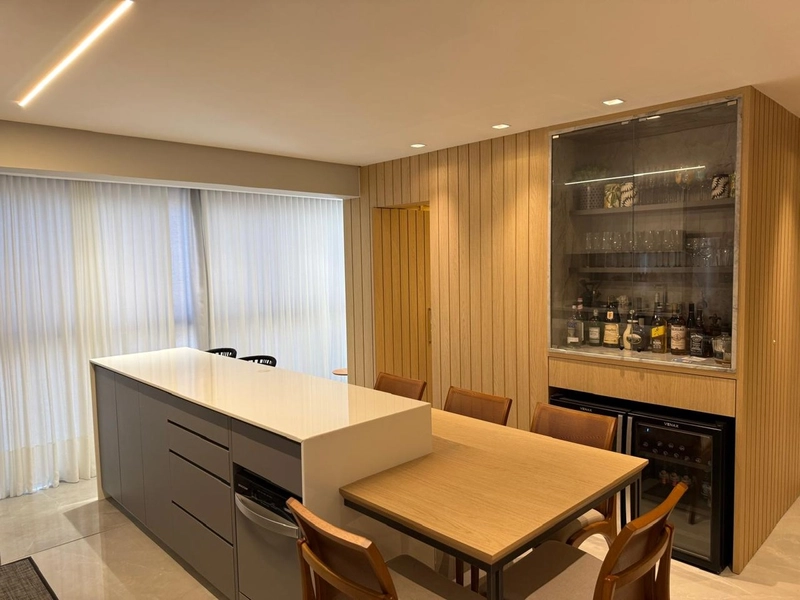 Apartamento no Ed. Brava Center Residence a 60m da praia: 3ª foto da galeria de imagens do imóvel