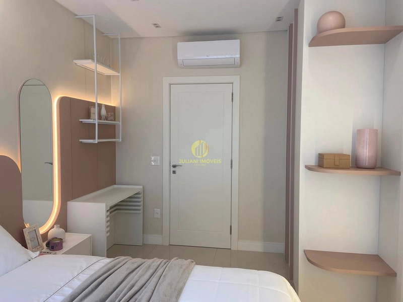 Apartamento mobiliado e decorado à venda no Ed. Ilhas Marianas em Baln: 3ª foto da galeria de imagens do imóvel