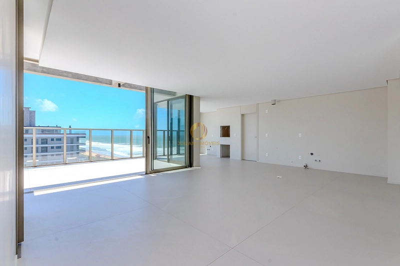 Cobertura lateral mar no Tirreno Rezidensiale na Praia Brava: 26ª foto da galeria de imagens do imóvel