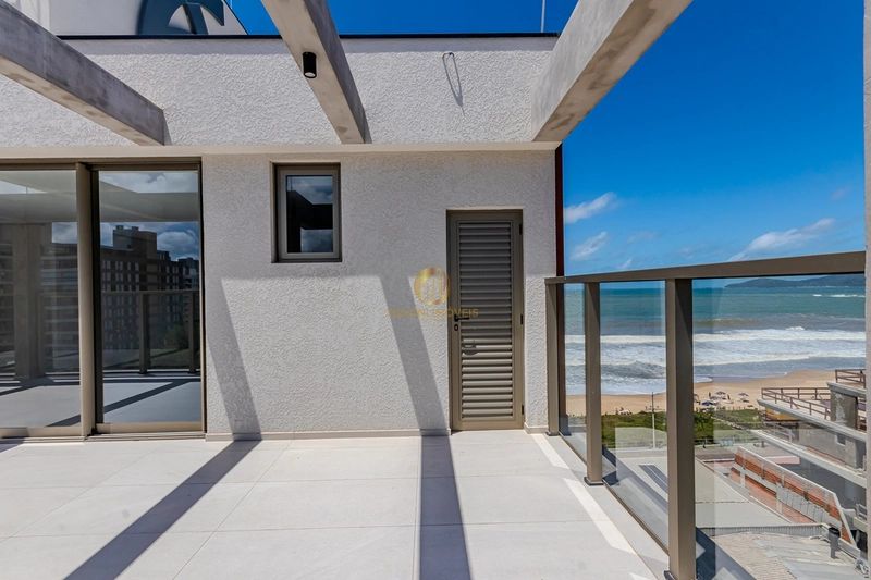 Cobertura lateral mar no Tirreno Rezidensiale na Praia Brava: 16ª foto da galeria de imagens do imóvel