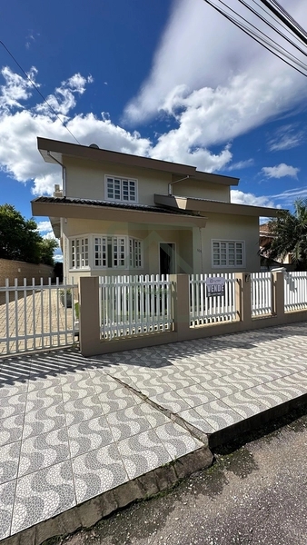 Casa de 3 quartos, no bairro Souza Cruz, em Brusque | Eu Corretor