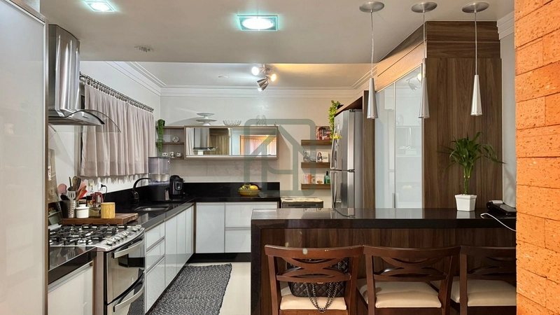 Belíssima Casa à Venda no Bairro São Luiz: 17ª foto da galeria de imagens do imóvel